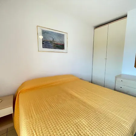 Condominio Silvia * Μπιμπιόνε